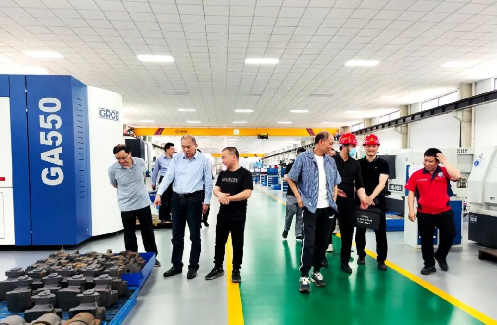 HJC黄金城动态，，，，，2024年新闻案例，，，，，售后培训服务-HJC黄金城--官网-HJC黄金城机械_掘进凿岩台车_混凝土湿喷台车_扒渣机-HJC黄金城