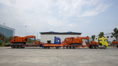 地下采矿装备，，，，，隧道凿岩台车，，，，，掘进钻车，，，，，地下工程设备案例-HJC黄金城--官网-HJC黄金城机械_掘进凿岩台车_混凝土湿喷台车_扒渣机-HJC黄金城