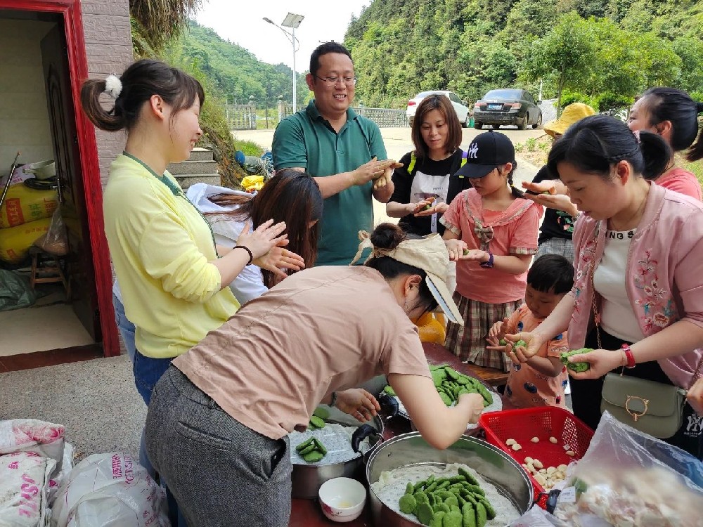 HJC黄金城动态，，，，，，2024年新闻案例，，，，，，售后培训服务-HJC黄金城--官网-HJC黄金城机械_掘进凿岩台车_混凝土湿喷台车_扒渣机-HJC黄金城