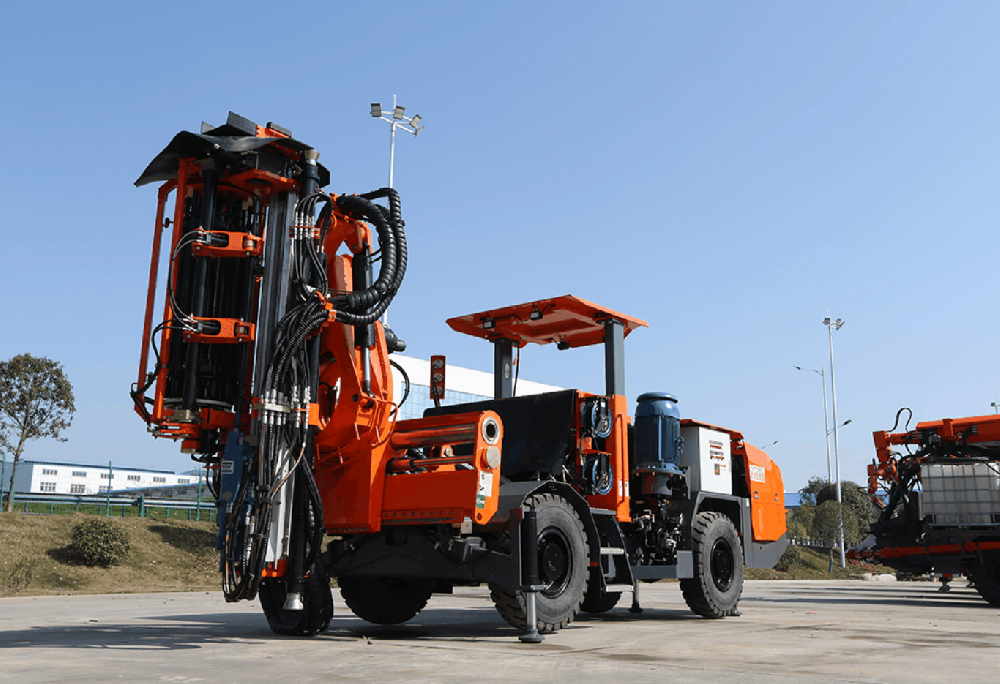 HJC黄金城动态，，，，，2024年新闻案例，，，，，售后培训服务-HJC黄金城--官网-HJC黄金城机械_掘进凿岩台车_混凝土湿喷台车_扒渣机-HJC黄金城