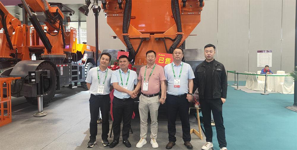 行业资讯-HJC黄金城--官网-HJC黄金城机械_掘进凿岩台车_混凝土湿喷台车_扒渣机-HJC黄金城