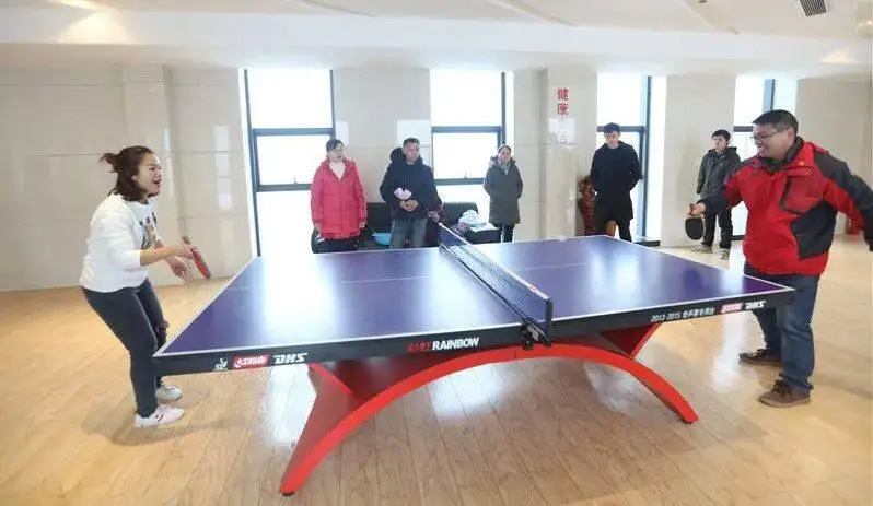 经开区“人才探企”服务专栏（第一站）｜HJC黄金城-媒体报道-HJC黄金城--官网-HJC黄金城机械_掘进凿岩台车_混凝土湿喷台车_扒渣机-HJC黄金城