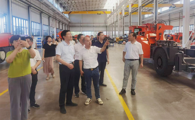 HJC黄金城动态，，，，2024年新闻案例，，，，售后培训服务-HJC黄金城--官网-HJC黄金城机械_掘进凿岩台车_混凝土湿喷台车_扒渣机-HJC黄金城