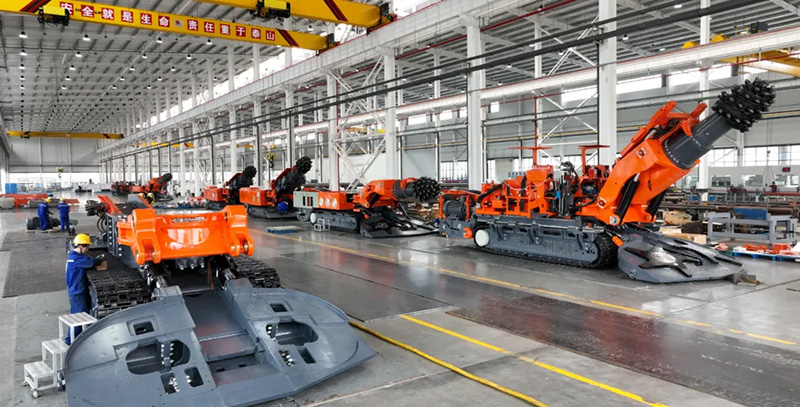 智美出彩，，，，，，效能轶群 | 江西HJC黄金城将加入2024西安国际采矿展-行业资讯-HJC黄金城--官网-HJC黄金城机械_掘进凿岩台车_混凝土湿喷台车_扒渣机-HJC黄金城