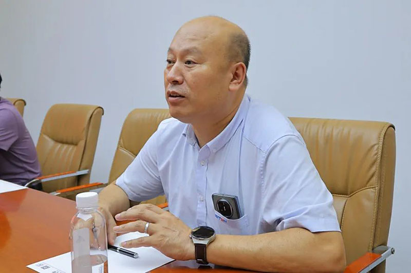 中煤矿建集团向导莅临江西HJC黄金城考察交流，，共话煤机工业升级-HJC黄金城动态-HJC黄金城--官网-HJC黄金城机械_掘进凿岩台车_混凝土湿喷台车_扒渣机-HJC黄金城