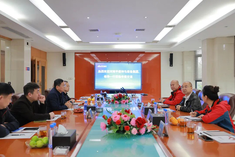 HJC黄金城动态，，，2024年新闻案例，，，售后培训服务-HJC黄金城--官网-HJC黄金城机械_掘进凿岩台车_混凝土湿喷台车_扒渣机-HJC黄金城